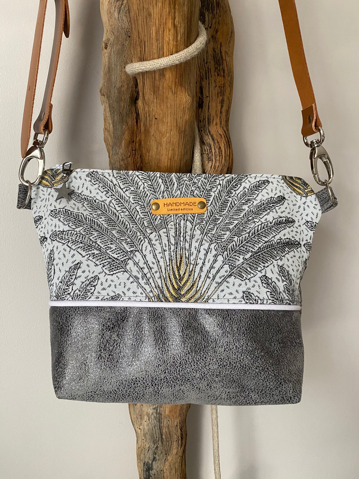 PALM : sac bandoulière, sangle cuir camel