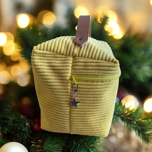 TROUSSE de toilette velours , doublée , zippée