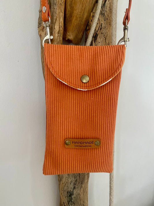POCHETTE SMARTPHONE velours à porter en bandoulière