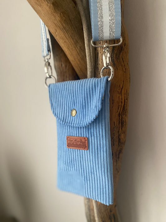 POCHETTE VELOURS bleue , porté bandoulière