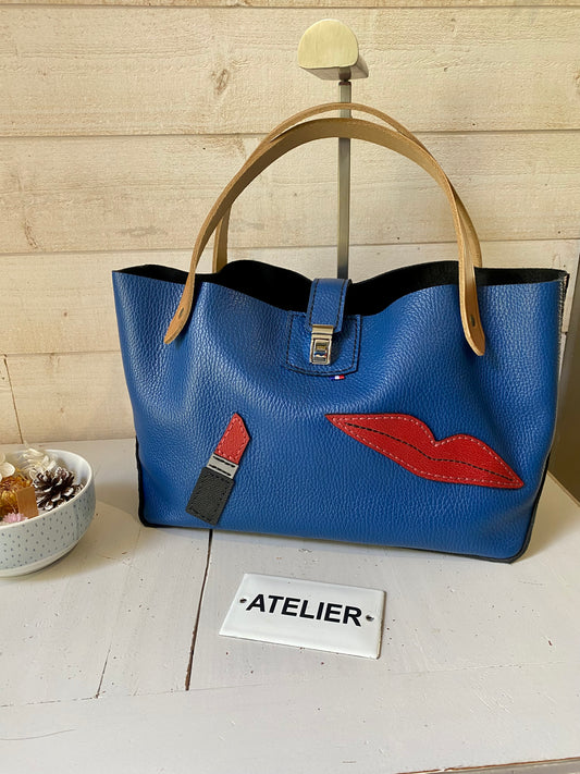 LIPSTICK sac cuir grainé porté main