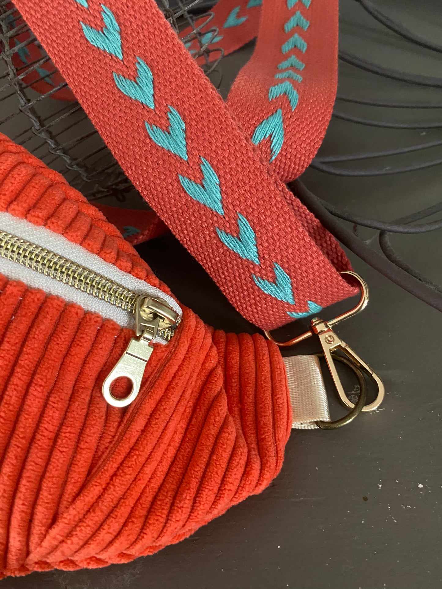 BANANE Velours XL Orange sangle réglable