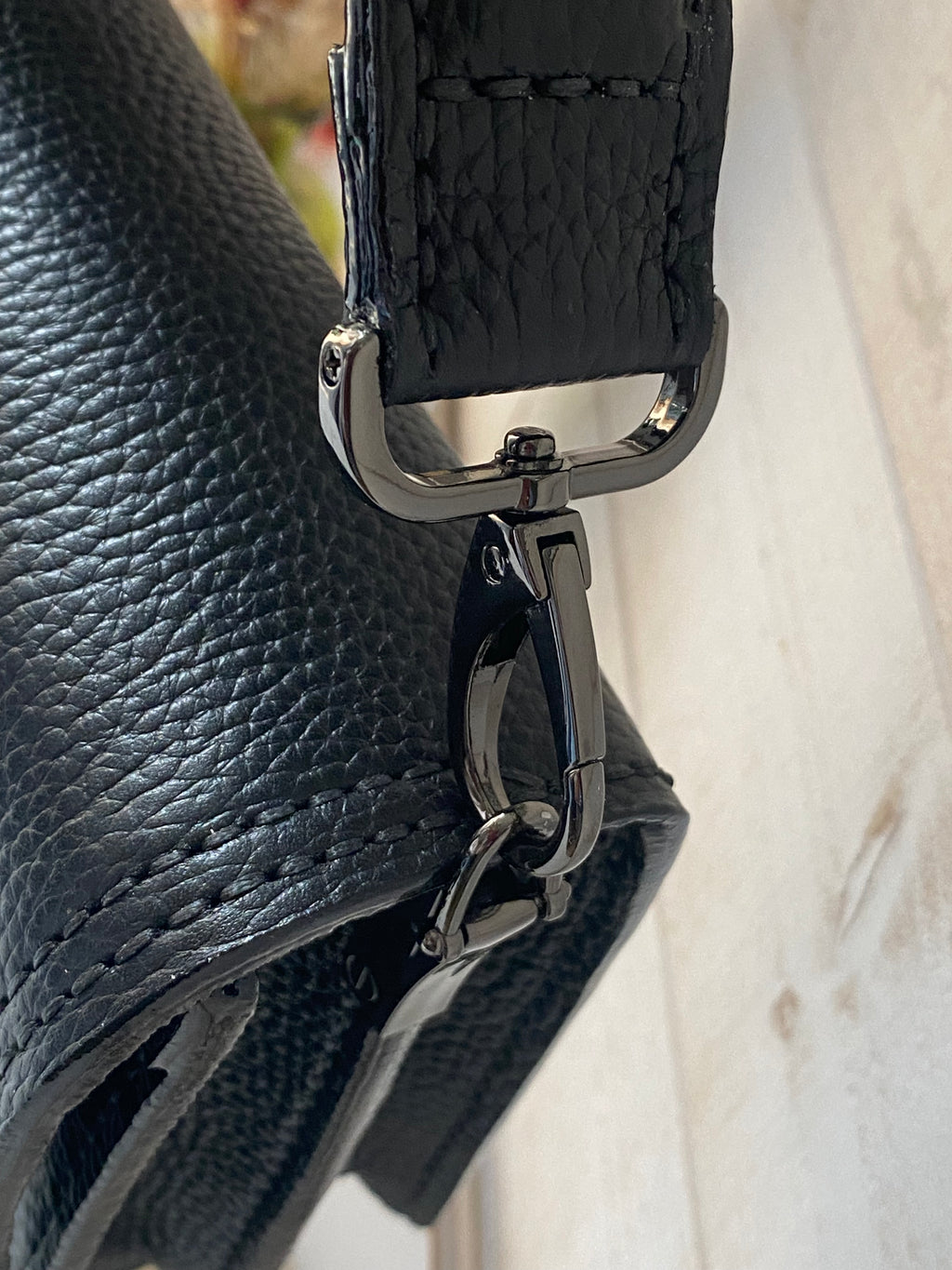 CHIC , mini sac cuir porté main 💄