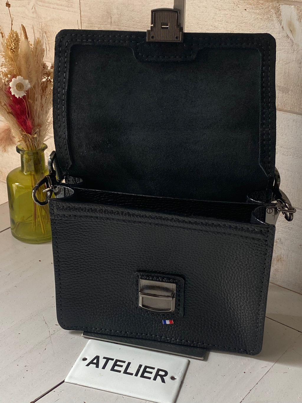 CHIC , mini sac cuir porté main 💄