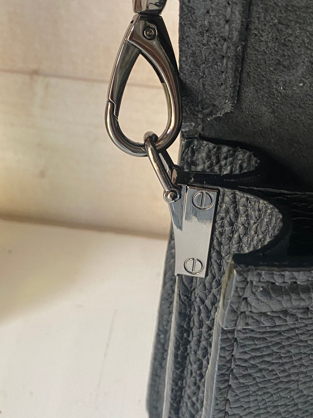 CHIC , mini sac cuir porté main 💄