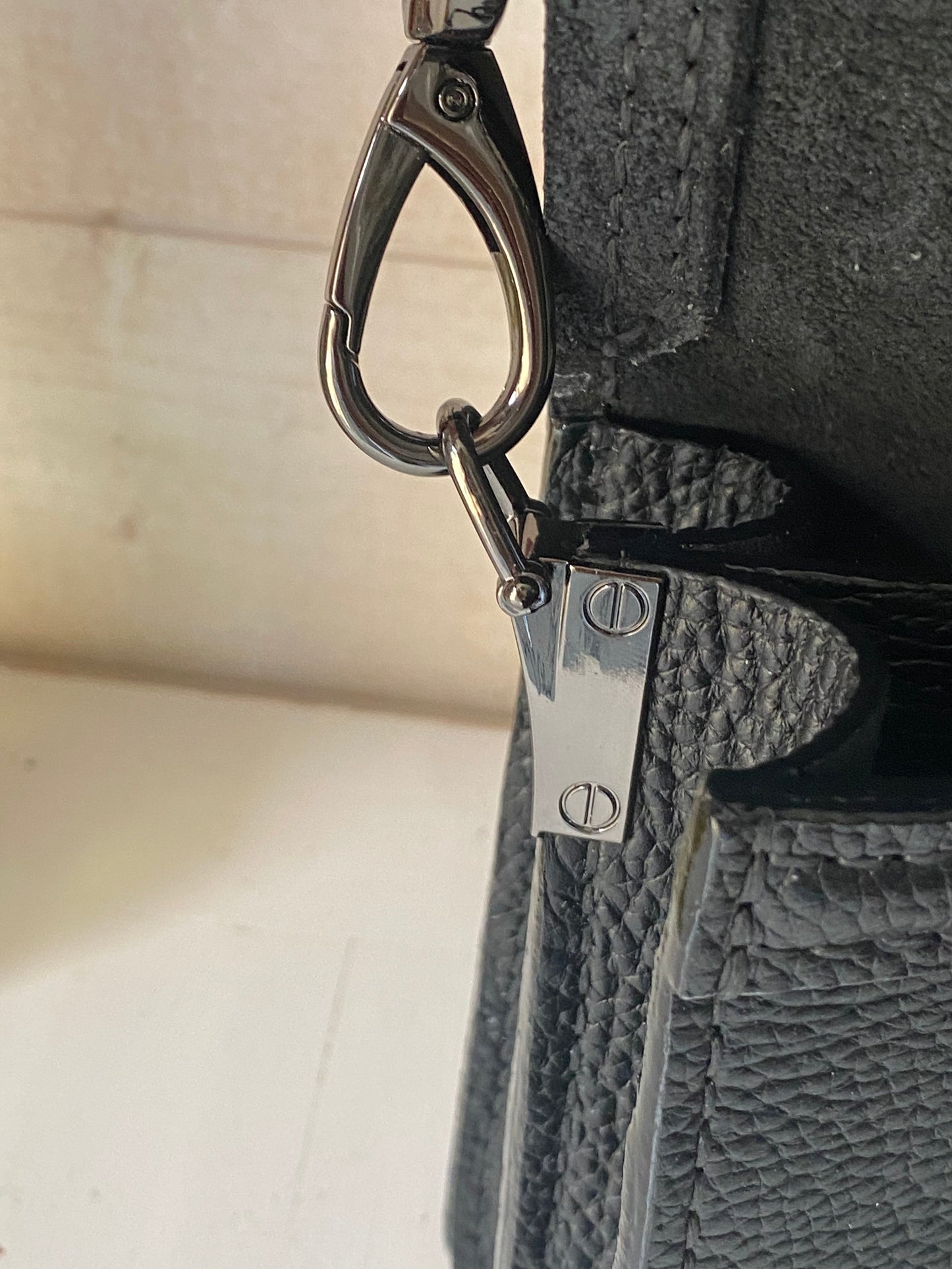 CHIC , mini sac cuir porté main 💄