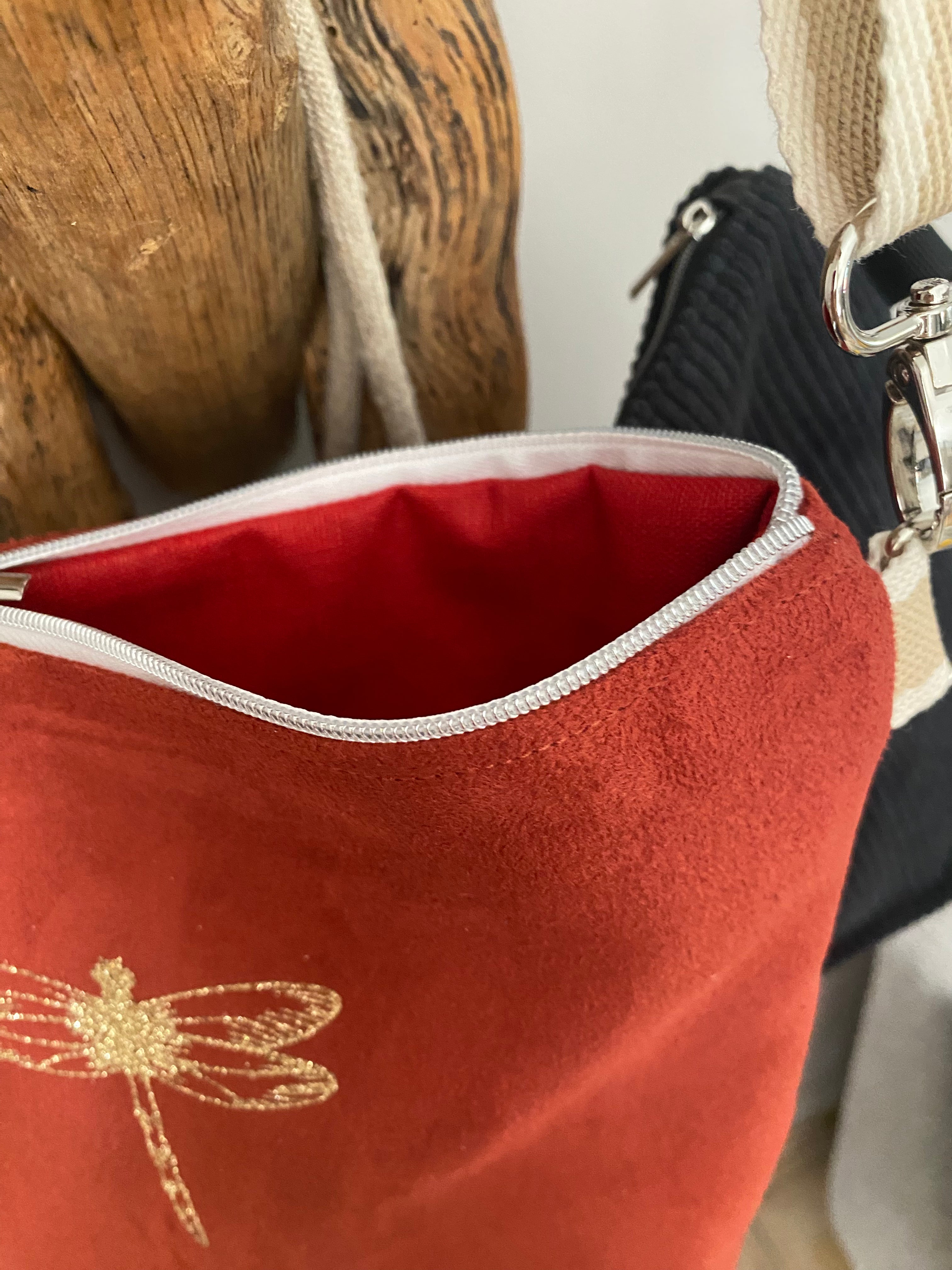 DRAGONFLY , sac bandoulière en suédine brique