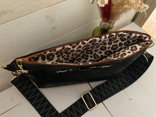 BAGUETTE , sac forme baguette en simili Comodo noir